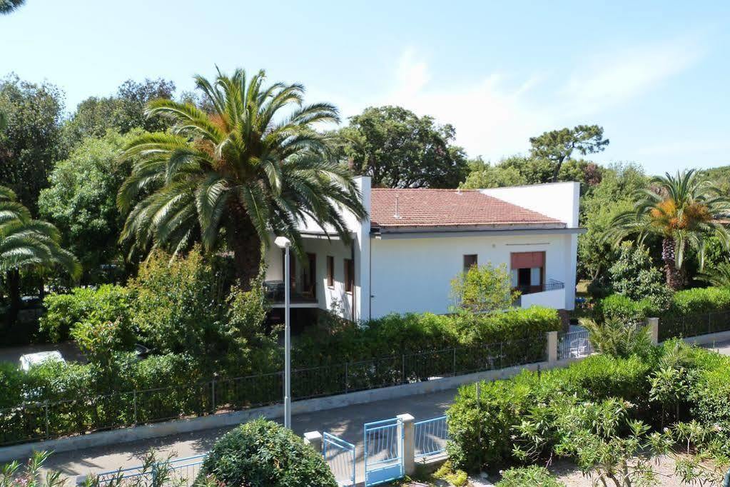 InVilla Seristori San Vincenzo Esterno foto